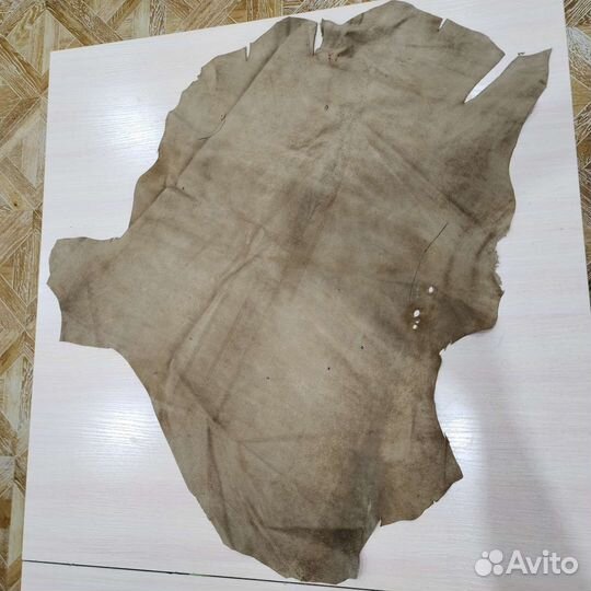 Целая шкура тонкой натуральной кожи тауп 43 кв.дм