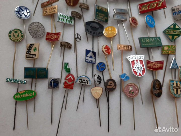 Значки в ассортименте