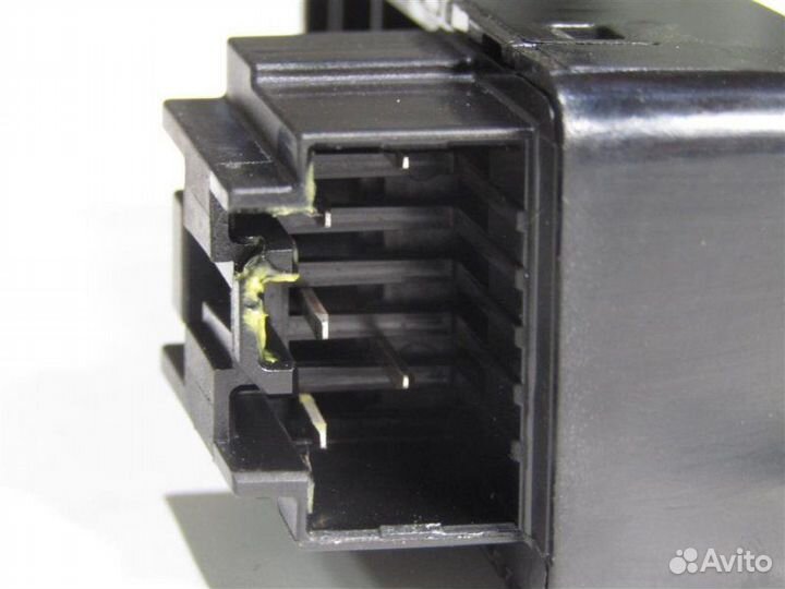 Кнопка стеклоподъемника задняя левая Haval F7 X