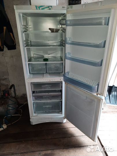 Холодильник Стинол б/у