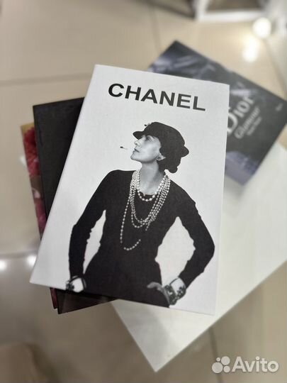 Декоративные книги для фотостудии и интерьера