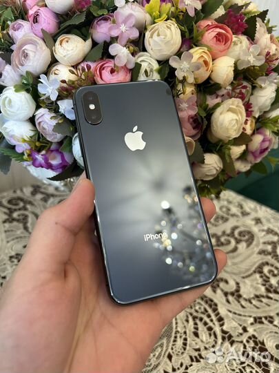 iPhone X, 64 ГБ