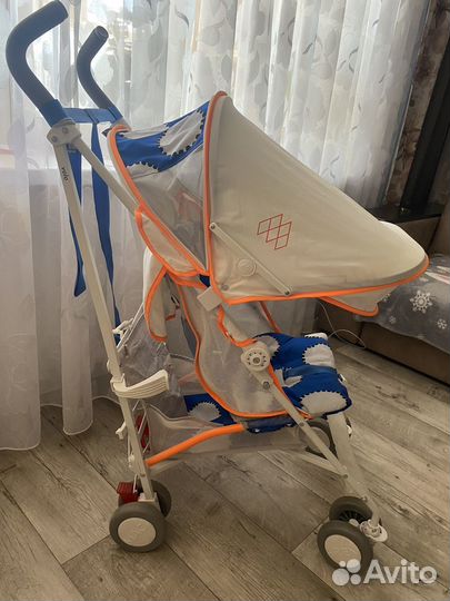 Прогулочная коляска трость maclaren