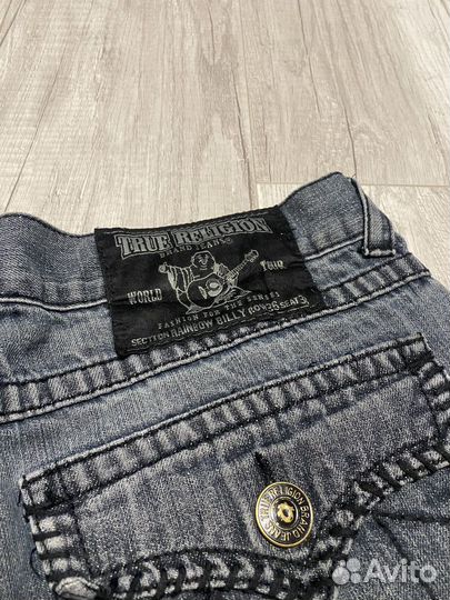 Широкие шорты True religion