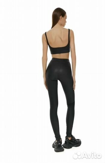 Топ спортивный с резинкой Святая