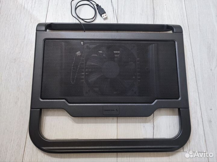 Охлаждающая подставка для ноутбука
