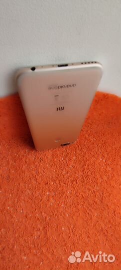 Xiaomi Mi A1 Android One, 4/64 ГБ