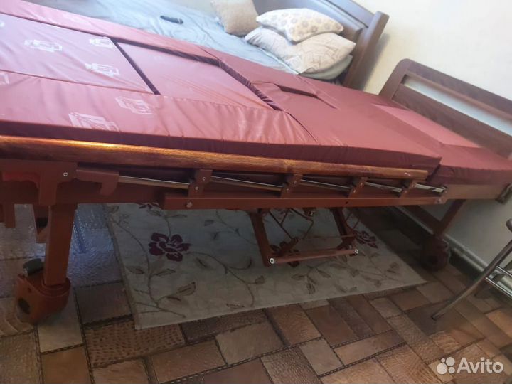 Медицинская кровать для лежачих больных
