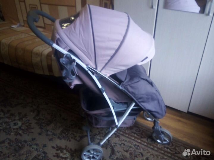 Прогулочная коляска