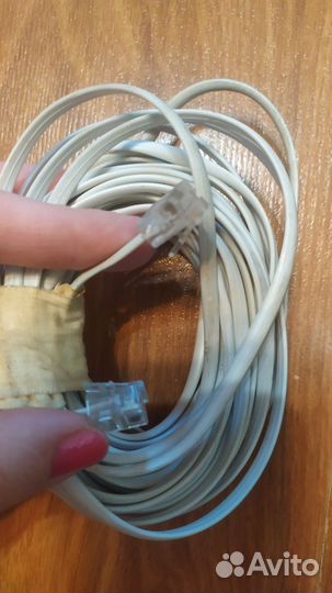 Телефонные провода от стационарных телефонов