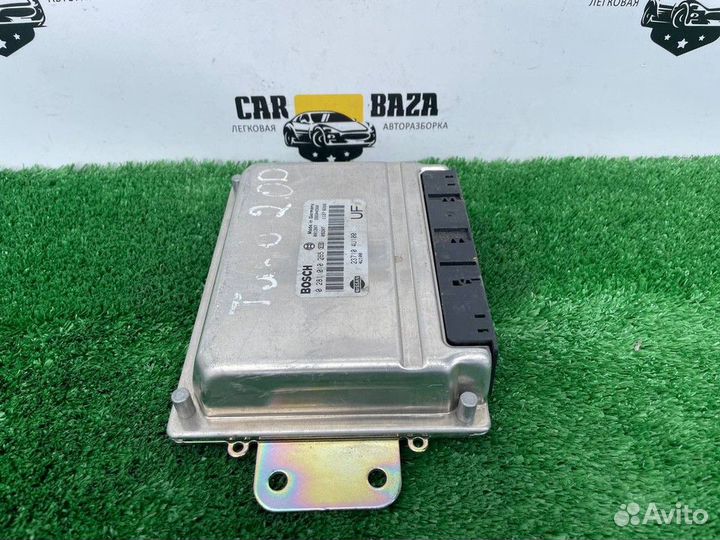 Блок управления двигателем Nissan Tino