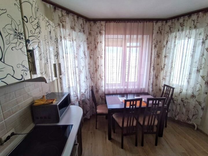 2-к. квартира, 56,4 м², 17/17 эт.