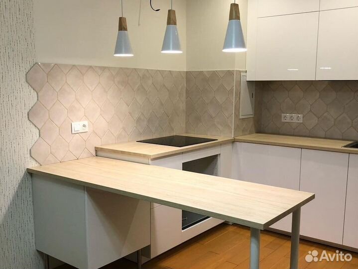 Кухня новая угловая