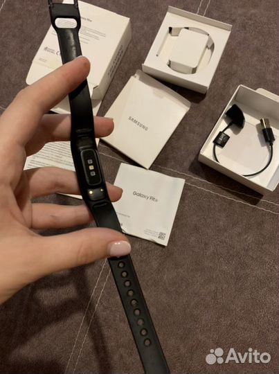 Часы samsung Fit E