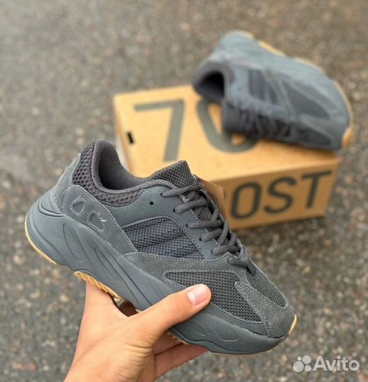 Кроссовки adidas yeezy boost 700