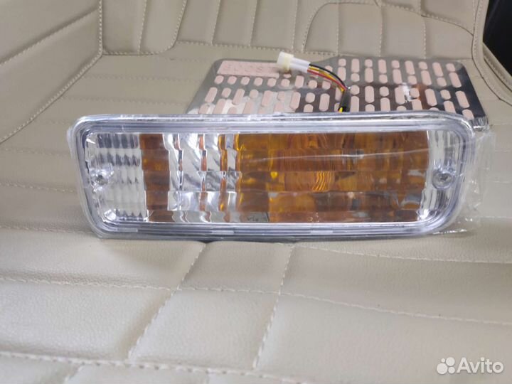 Поворотник на бампер surf185