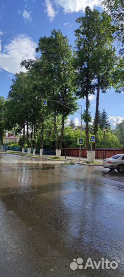 Дорожные знаки, сигнальные столбики