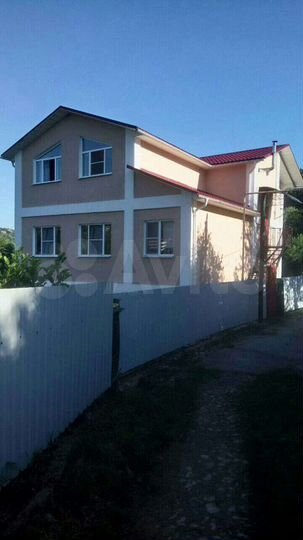 Комната 28 м² в 1-к., 1/3 эт.