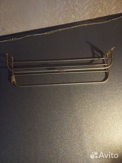 Вешалка настенная