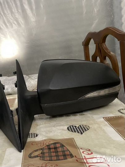 Зеркало на весту