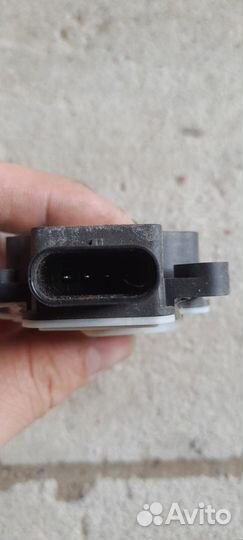 Воздушная заслонка Subaru Legacy B15 BS9 BN9