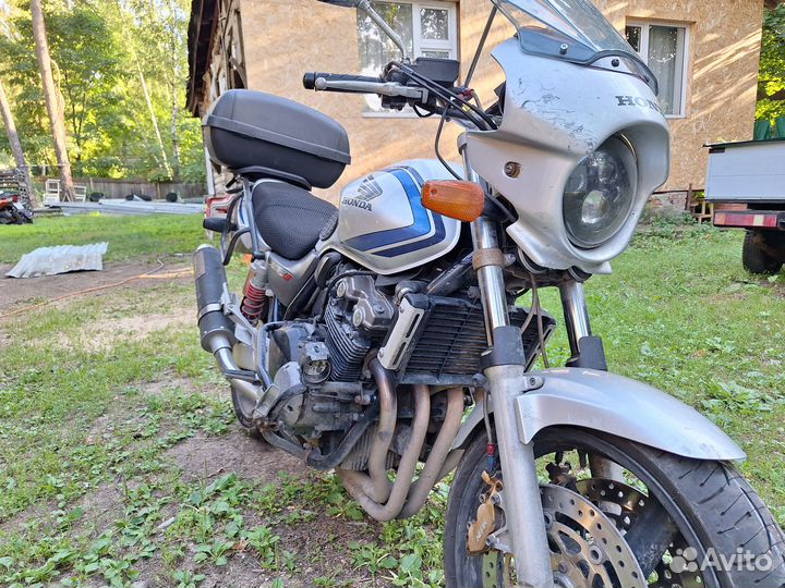 Honda CB400SFV2