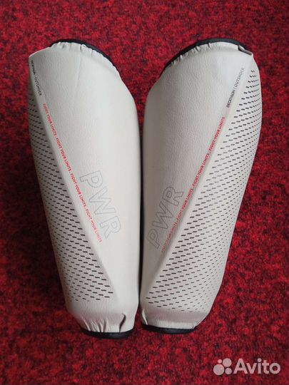 Щитки для единоборств