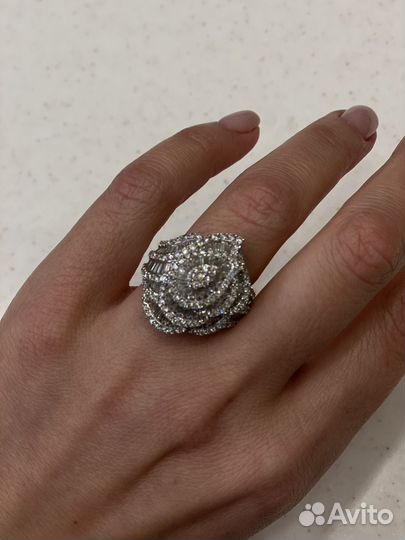 Кольцо белое золото бриллианты