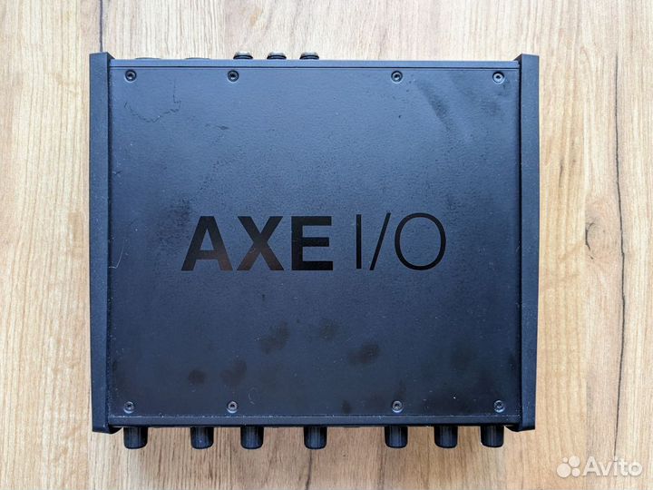 Аудиоинтерфейс IK Multimedia AXE IO