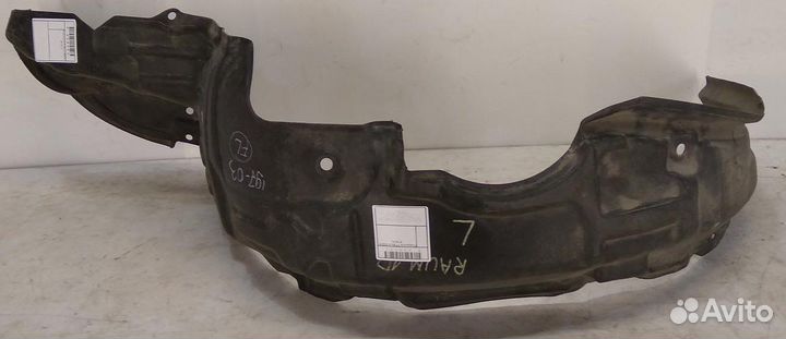 Подкрылок toyota Raum EXZ1 97-03 FL