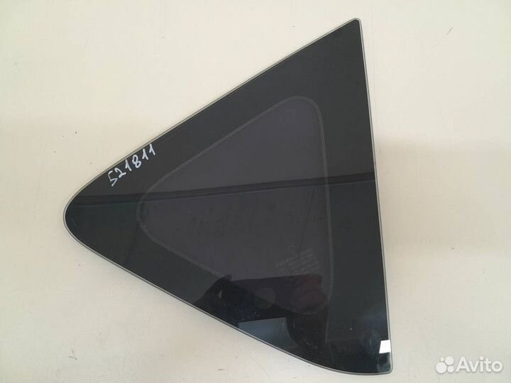 Стекло кузовное глухое правое Mazda Mazda 3 BL 200