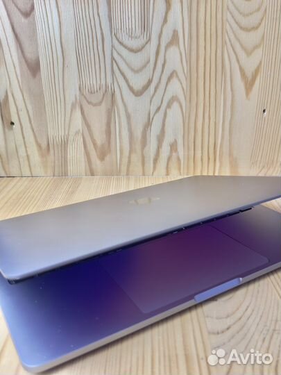 Apple MacBook Pro 2020, 8/256gb