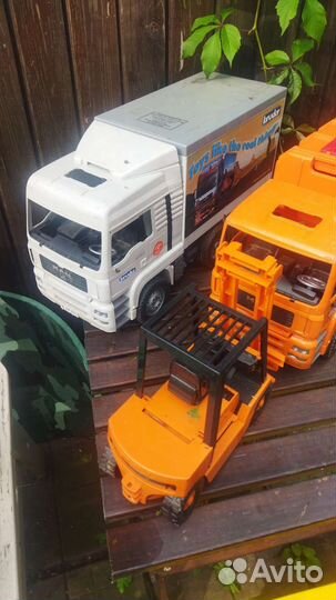 Игрушки грузовики