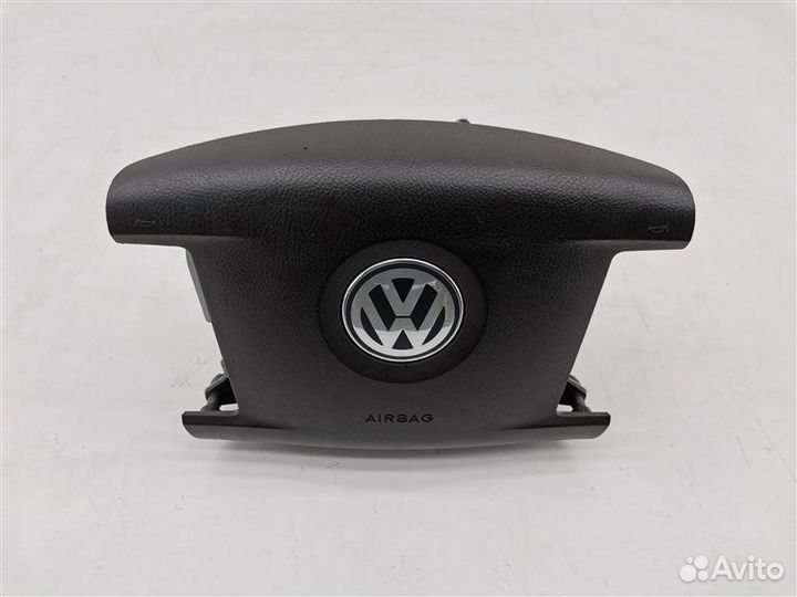 Подушка безопасности водителя Volkswagen Touareg