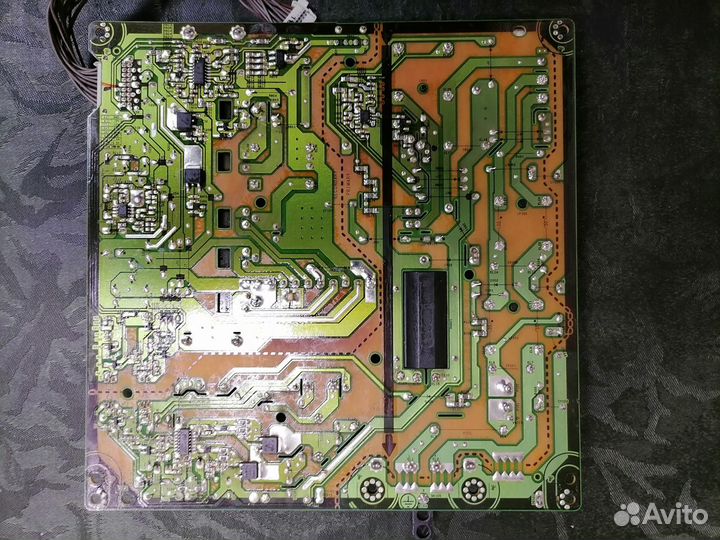 Блок питания к тв LG 42LB563V бу