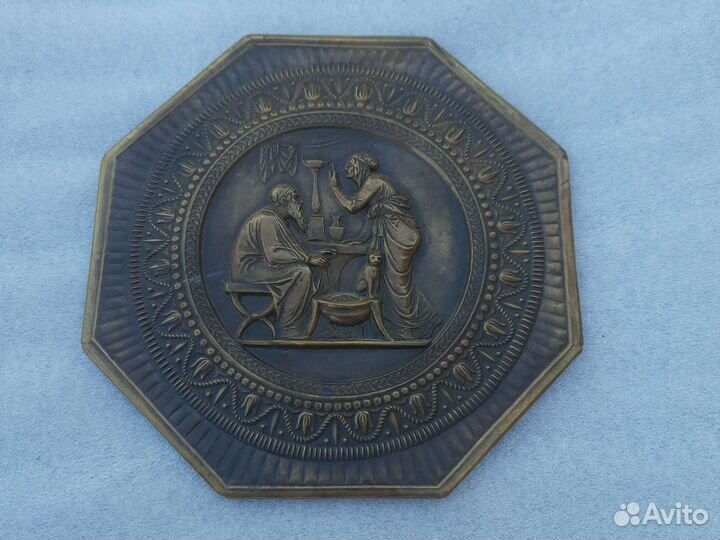 Настенное панно барельеф старик со старухой