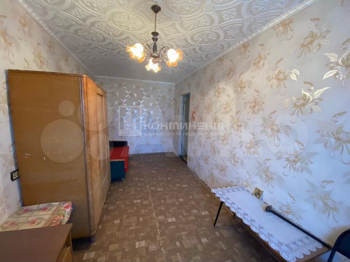 3-к. квартира, 64 м², 1/5 эт.