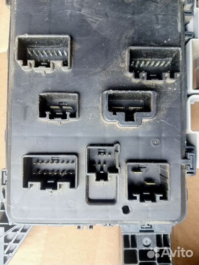 Блок предохранителей Ford Mondeo 3 cjba