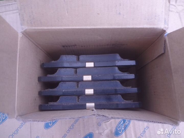 Новые Тормозные колодки перед Equus/Genesis/Quoris