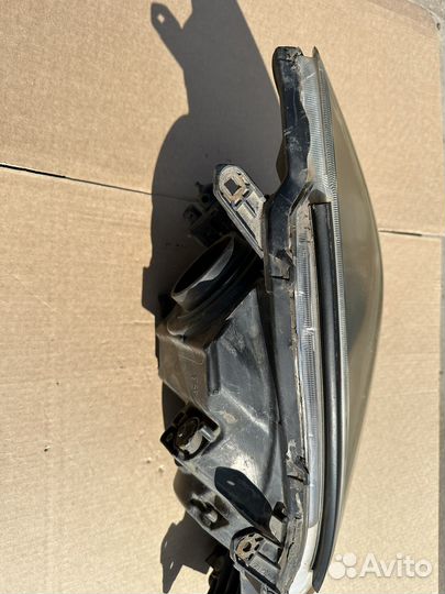 Фара левая Mitsubishi Lancer 9