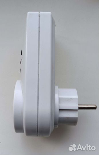 Таймер-розетка Robiton EL-02