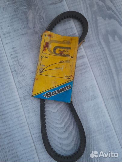 Клиновой ремень 13X750LA