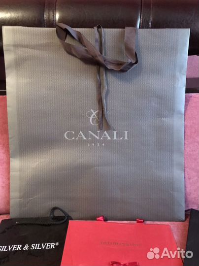 Брендовые пакеты,пыльники,коробки