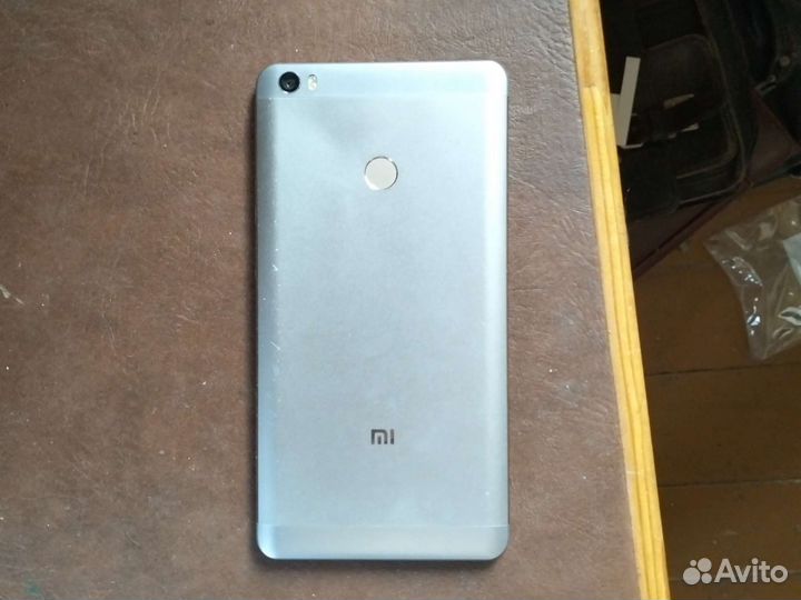 Телефон Xiaomi Mi Max 3/32