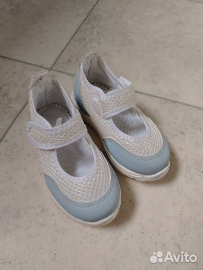 Детская обувь