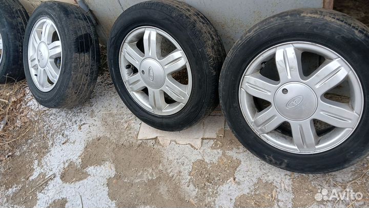 Колеса летние на дисках 4x100 R1t