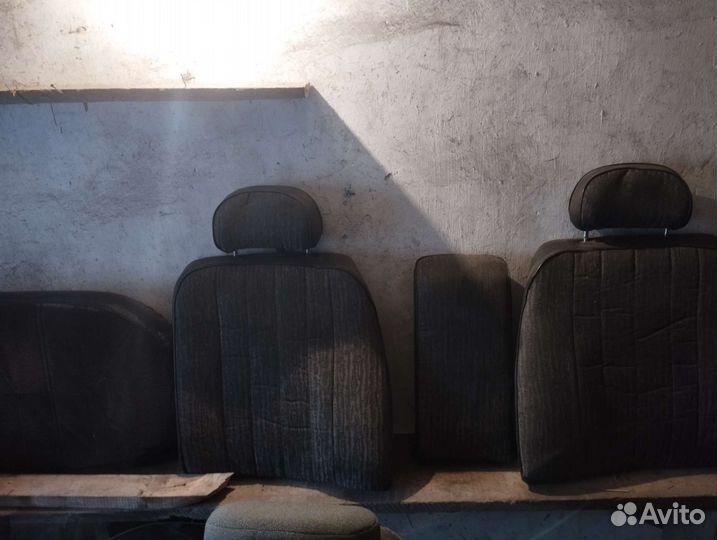 Продам комплект сидений