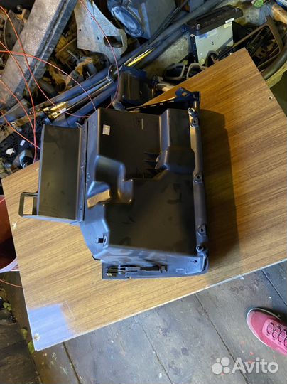 Бардачок Volkswagen Polo 5