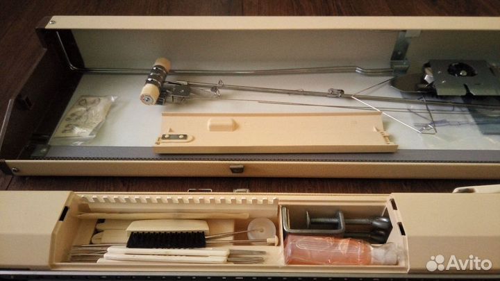 Вязальная машина Brother 811 (5кл)