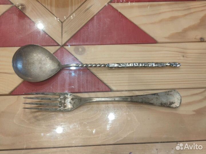 Вилка, и ложка посеребренные